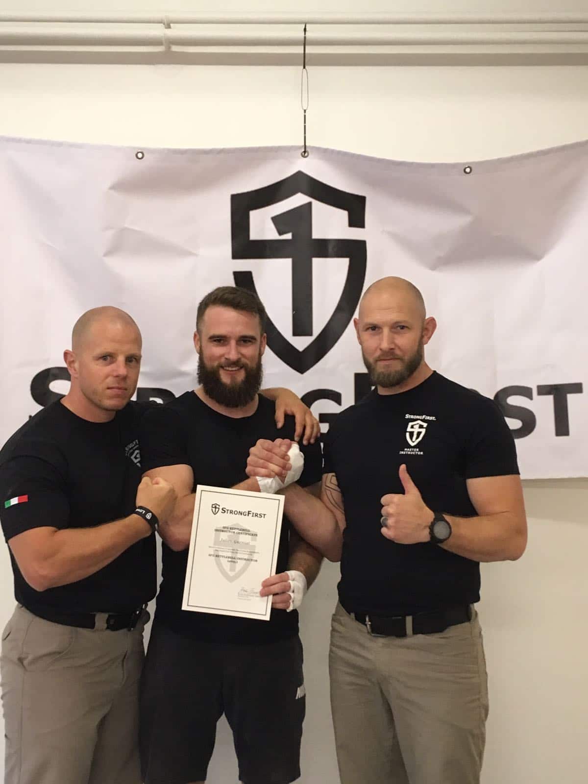 Photographie Julien Gueniat obtient son certificat d'instructeur StrongFirst