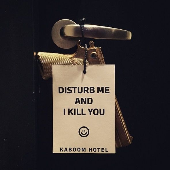 Affiche Disturb me And I Kill you pour éviter d'être dérangé avec humour 😃